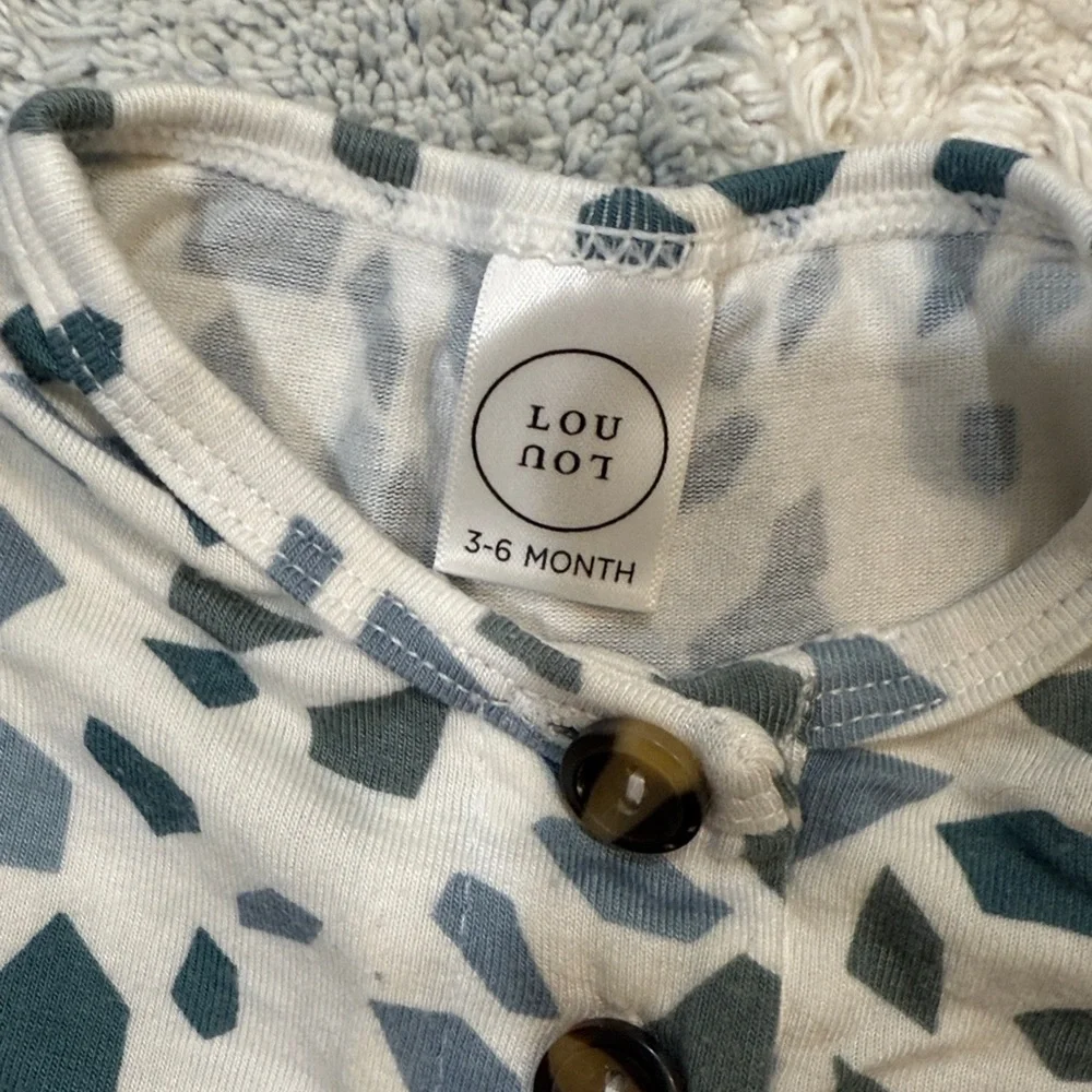 Baby/Toddler Short Sleeve Printed One-Piece Romper in Teal and White - Picture 4 of 5